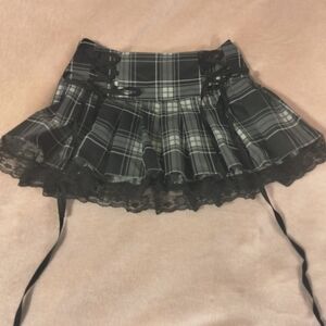 Source Unknown Black and Gray Plaid Mini Skirt with Lace